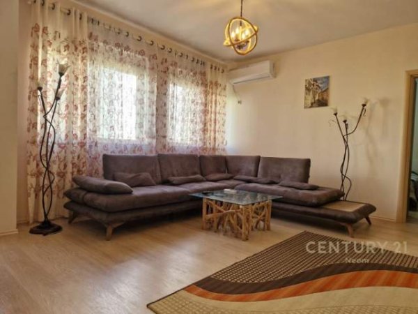 Tirane, shes apartament 2+1+BLK 175.000 Euro (LIQENI I THATE)