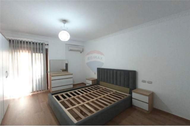 Tirane, shitet apartament 1+1 Kati 2, 74 m² 124.900 Euro (21 Dhjetori)