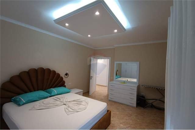 Tirane, jepet me qera apartament 2+1+BLK 113 m² 800 Euro (don bosko)
