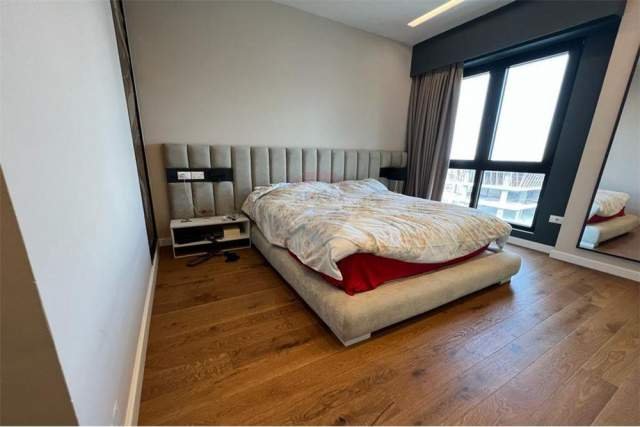Tirane, jepet me qera apartament 2+1+BLK 110 m² 1.100 Euro (rruga kavajes)