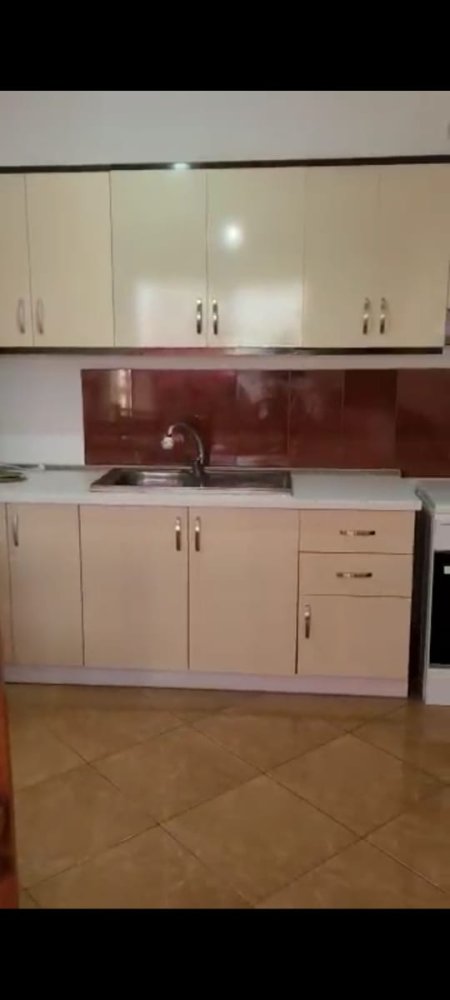 Tirane, jepet me qera apartament 1+1+A+BLK Kati 6, 70 m² 35.000 Leke (MIKEL MARULI)