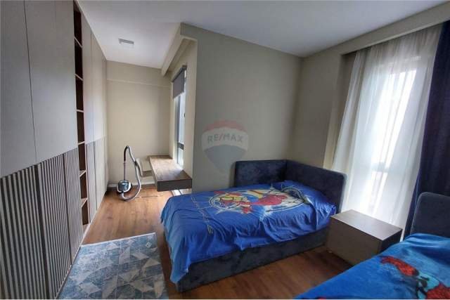 Tirane, jepet me qera apartament 2+1+BLK 100 m² 1.200 Euro (tirana e re)
