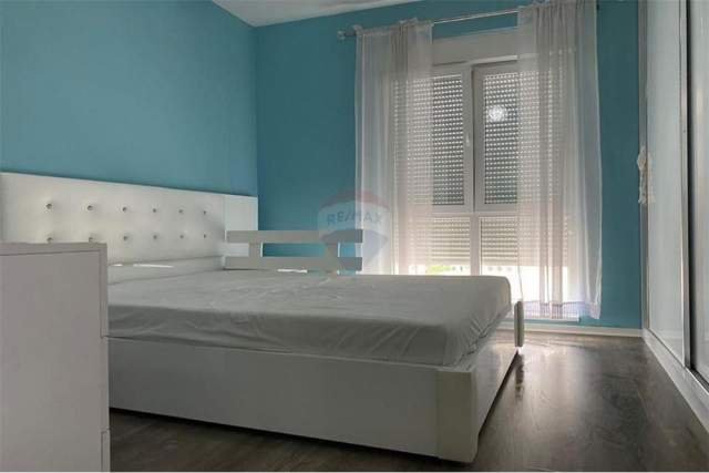 Tirane, jepet me qera apartament 2+1+BLK 80 m² 500 Euro (21 dhjetori)