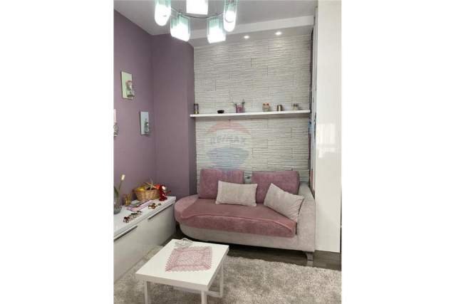 Tirane, jepet me qera apartament 2+1+BLK 80 m² 500 Euro (21 dhjetori)