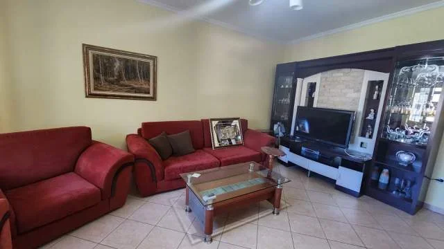 Tirane, jepet me qera apartament Kati 3, 100 m² 450 Euro