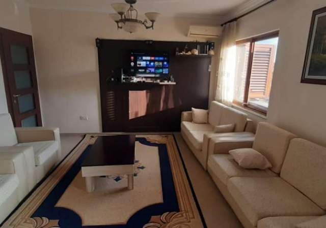 Tirane, jepet me qera apartament Kati 5, 100 m² 40.000 Leke