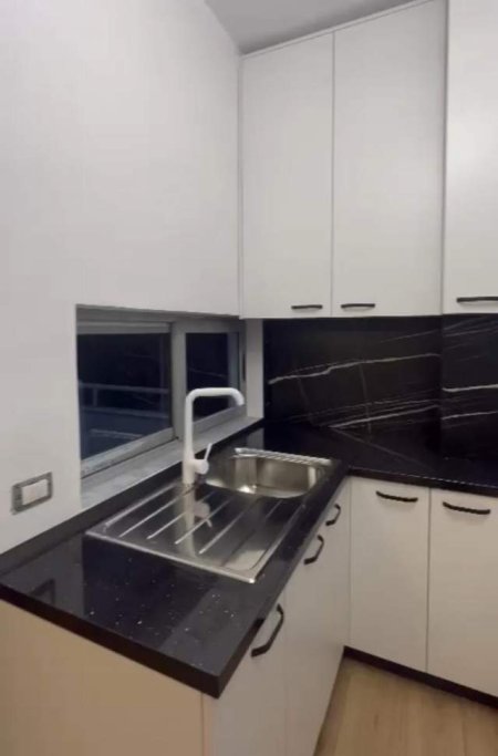 Tirane, shitet apartament 1+1 Kati 4, 65 m² 69.600 Euro (Astir)