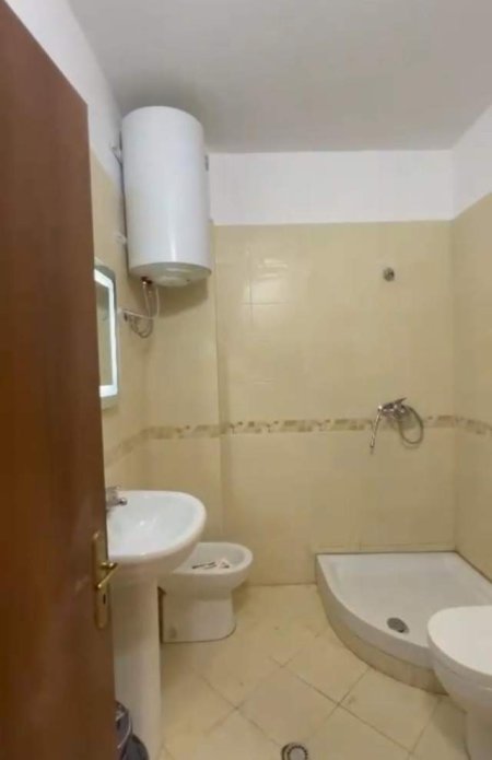 Tirane, shitet apartament 1+1 Kati 4, 65 m² 69.600 Euro (Astir)