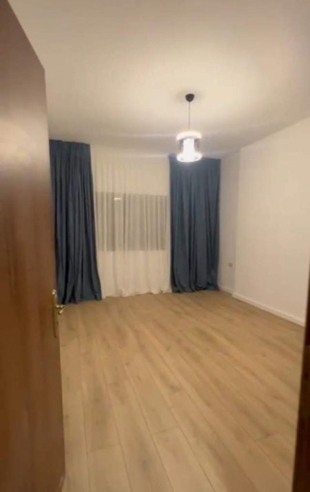 Tirane, shitet apartament 1+1 Kati 4, 65 m² 69.600 Euro (Astir)