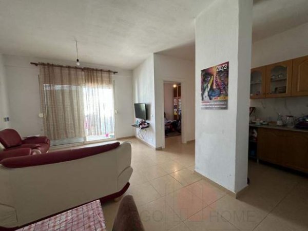 Tirane, shitet apartament 2+1+BLK Kati 8, 112 m² 80.000 Euro (Pallatet e Verdha)