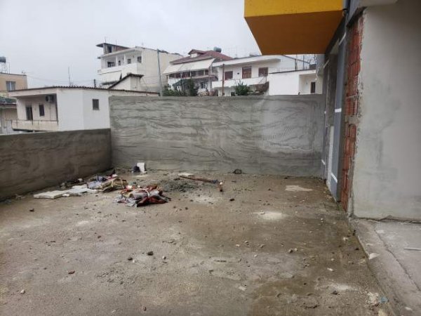 Tirane, shitet apartament 1+1+BLK Kati 1, 112 m² 68.000 Euro
