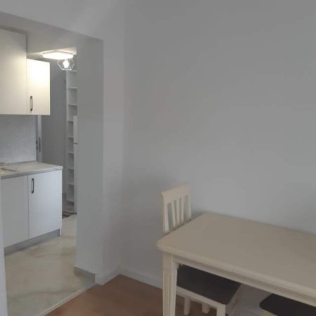Tirane, shes garsonier 1+1 Kati 5, 28 m² 50.000  (BARDHYL)