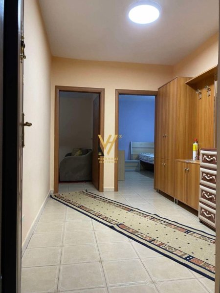 Tirane, jepet me qera apartament 3+1+Ballkon Kati 5, 90 m² 500 € (ALI DEMI)