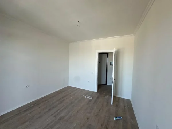 Tirane, shitet apartament 2+1 , 90 m² 98.900 € 