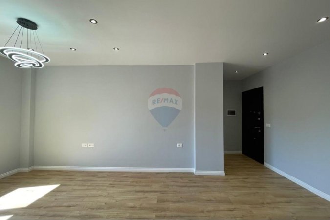 Tirane, shitet apartament 1+1+Ballkon Kati 6, 64 m² 118.000 € 