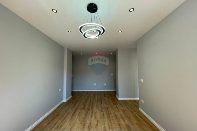 Tirane, shitet apartament 1+1+Ballkon Kati 6, 64 m² 118.000 € 