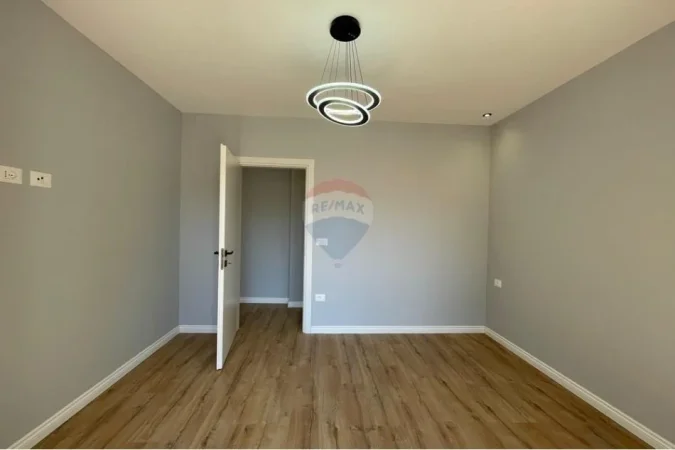 Tirane, shitet apartament 1+1+Ballkon Kati 6, 64 m² 118.000 € 