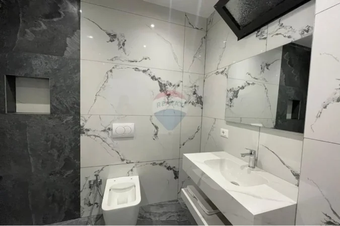 Tirane, shitet apartament 1+1+Ballkon Kati 6, 64 m² 118.000 € 