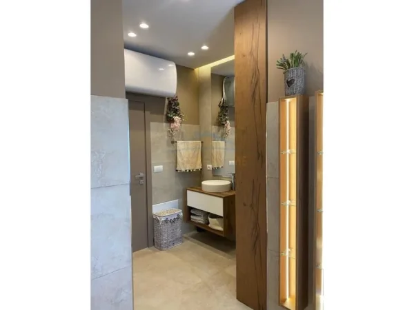 Durres, shitet apartament+verande | Penthouse 3+1+Ballkon Kati 6, 188 m² 300.000 € 