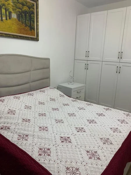 Tirane, shes apartament 2+1 Kati 4, 110 m² (Yzberisht)