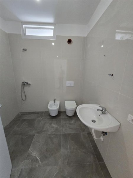 shitet-apartament-2+1-te-kompleksi-alb-edil-5-maji-zone (3).jpeg