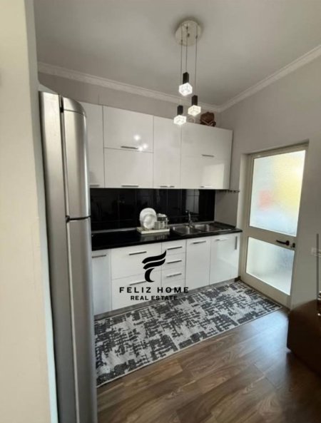 Tirane, jepet me qera apartament 2+1 Kati 3, 90 m² 550 € (DON BOSKO)