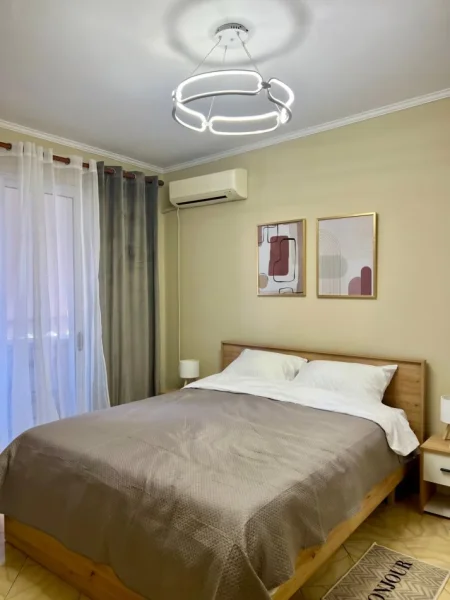 Tirane, jap me qera apartament 1+1+Aneks+Ballkon Kati 4, 98 m² 