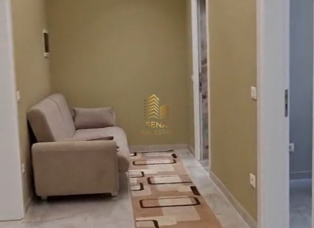 Tirane, jepet me qera Vile 2+1+Ballkon Kati 1, 95 m² 800 € (Sauk, afer liqenit te Farkes)