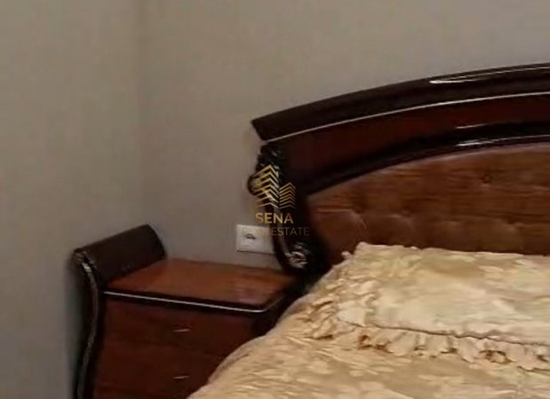 Tirane, jepet me qera Vile 2+1+Ballkon Kati 1, 95 m² 800 € (Sauk, afer liqenit te Farkes)