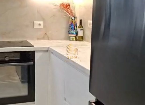 Tirane, jepet me qera Vile 2+1+Ballkon Kati 1, 95 m² 800 € (Sauk, afer liqenit te Farkes)