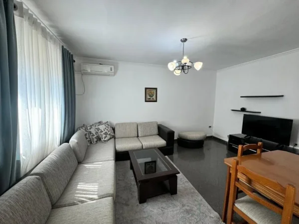 Tirane, jepet me qera apartament 2+1 Kati 5, 72 m² 500 € 