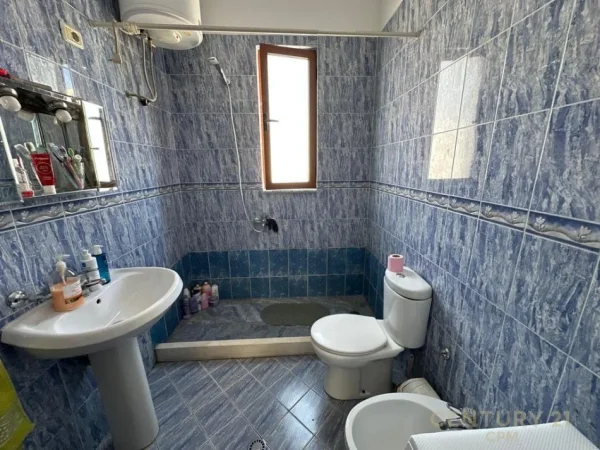 Tirane, shitet apartament 2+1 Kati 6, 80 m² 148.000 € (Komuna e Parisit)