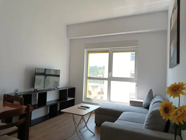 Tirane, jepet me qera apartament 2+1+Aneks Kati 7, 73 m² 460 € (qyteti studenti)