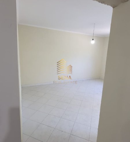 Durres, jepet me qera apartament 1+1 Kati 1, 57 m² 65.000 € (Prane stadiumit Niko Dovana)