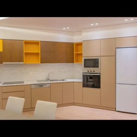 Tirane, jepet me qera apartament 2+1 Kati 2, 126 m² 900 € (Kodra e Diellit 2)