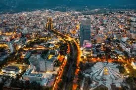 Tirane, jepet me qera apartament 1+1 Kati 5, 70 m² 450 € (Ish parku i autobusave)