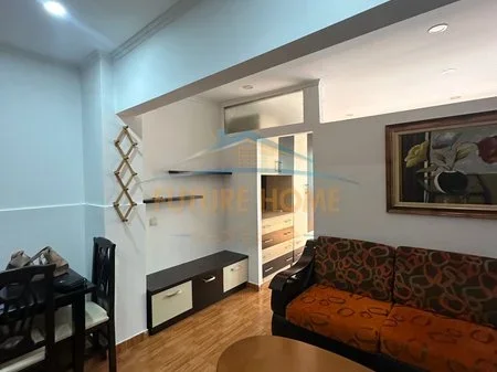 Tirane, shitet apartament 1+1 Kati 1, 42 m² 75.000 € (Dritan Hoxha)