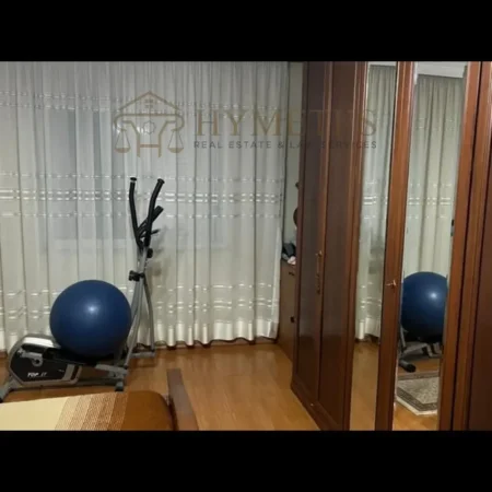 Tirane, jepet me qera apartament 2+1 Kati 3, 112 m² 900 € (Rruga e Kosovarëve)