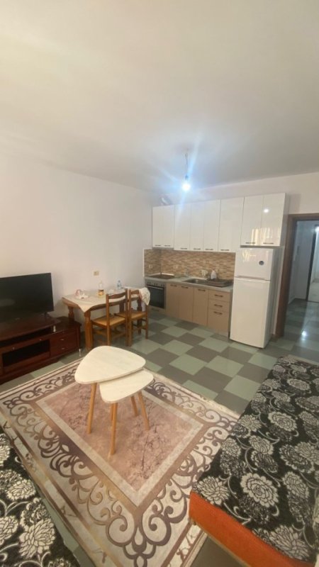 Tirane, jepet me qera apartament 1+1+Ballkon Kati 2, 70 m² 450 € (rruga e elbasanit)