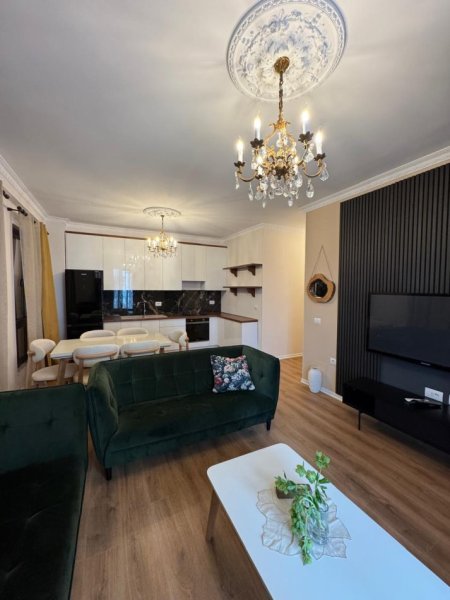 Tirane, jepet me qera apartament 1+1 , 109 m² 750 € 