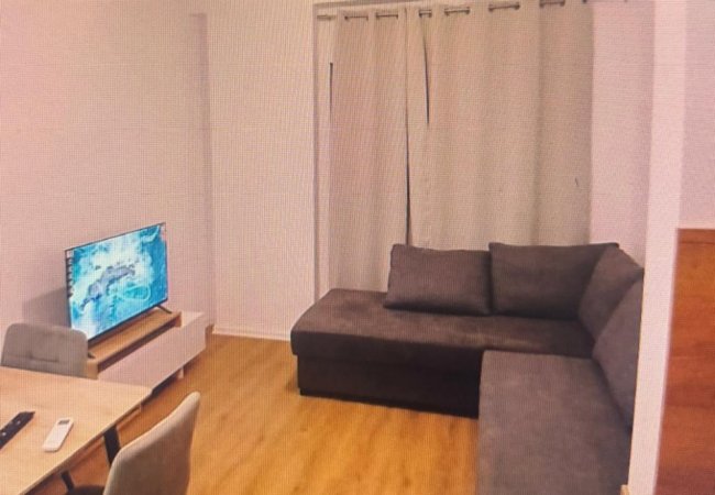Tirane, jepet me qera apartament 1+1+Ballkon Kati 3, 63 m² 420 €