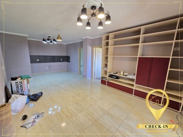 Tirane, shitet apartament 3+1+Aneks+Ballkon Kati 1, 130 m² 240.000 € (Kopshti Botanik)