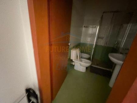 Tirane, jepet me qera apartament 1+1+Ballkon Kati 4, 500 m² 500 € 