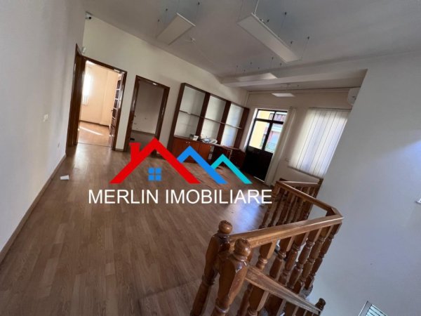 Tirane, jepet me qera ambjent biznesi Kati 2, 290 m² 2.700 € (RRUGA SKENDER LUARASI)