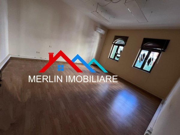 Tirane, jepet me qera ambjent biznesi Kati 2, 290 m² 2.700 € (RRUGA SKENDER LUARASI)