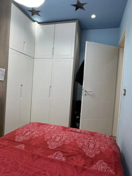 Tirane, jepet me qera apartament 2+1+Ballkon Kati 7, 94 m² 800 € (don bosko)