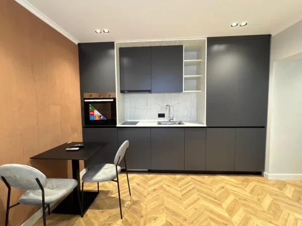 Tirane, shitet apartament 1+1 Kati 5, 107 m² 268.000 € 
