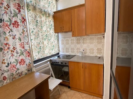 Tirane, jepet me qera apartament 1+1 , 70 m² 450 € 