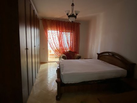 Tirane, jepet me qera apartament 1+1 , 70 m² 450 € 