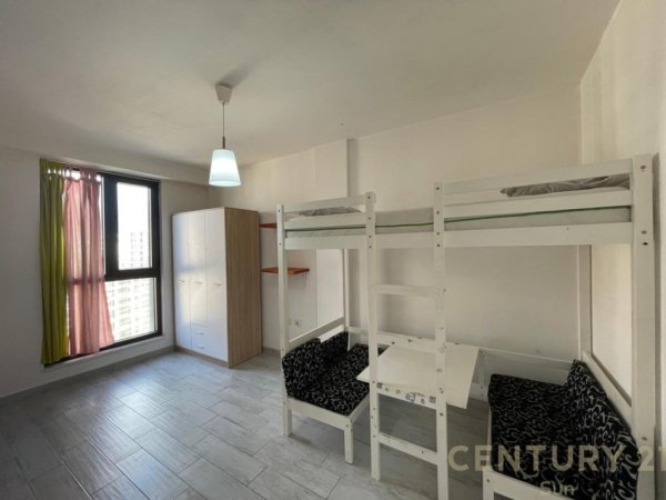 Tirane, jepet me qera apartament 3+1 Kati 10, 110 m² 700 € (Ish Fusha Aviacionit)